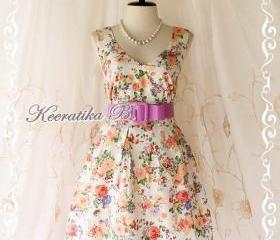 Lady Tea Dress - Sweet Cutie Glamorous Pale Floral Print Tea/Sundress Spring Summer Collection V Neck Pleated Skirt